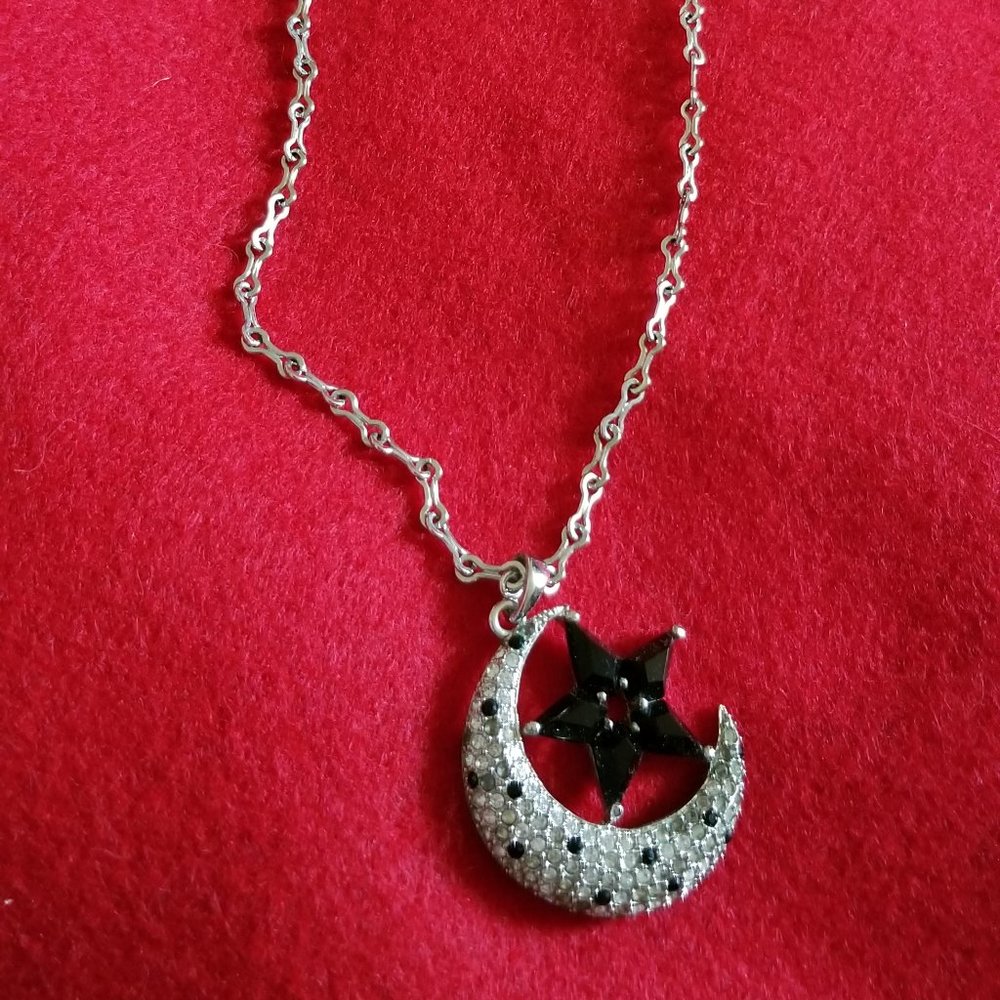 Neckpiece